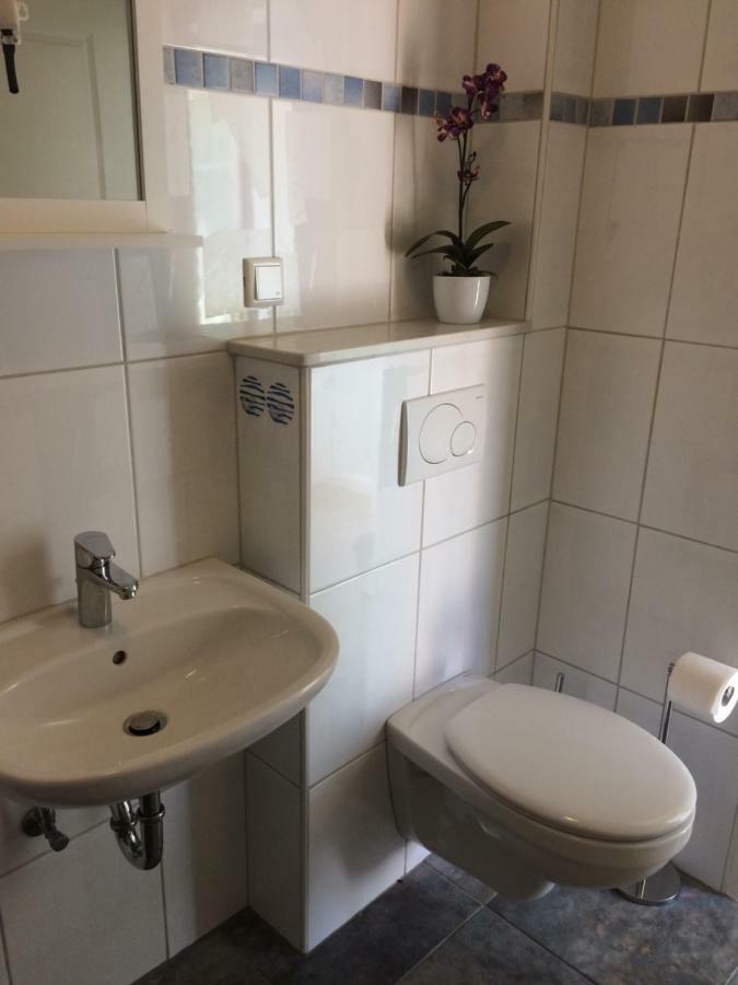 „Luettje Nuest“ Apartman Emden Kültér fotó